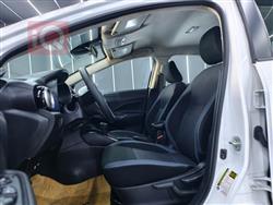 نيسان فيرسا